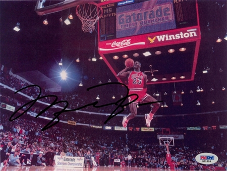 Michael Jordan Signed "Slam Dunk" Photo - PSA/DNA